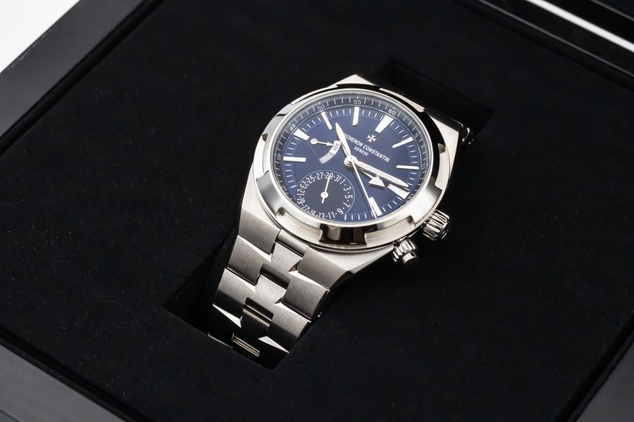 Vacheron Constantin Overseas 7900V/110A-B334